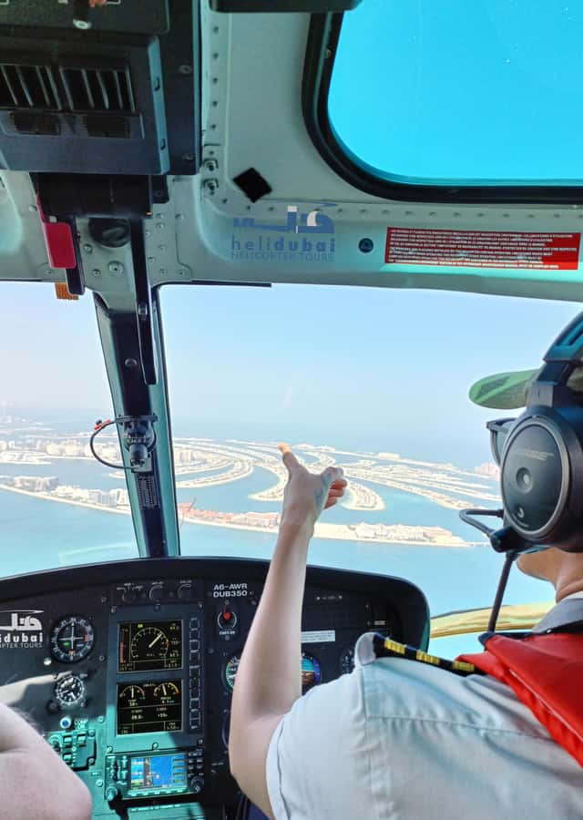 Dubai: Helicopter Ride, Old Town Walking Tour, Abra & Snacks - Coffee and Emirati flavor at Al Khayma Heritage Restaurant