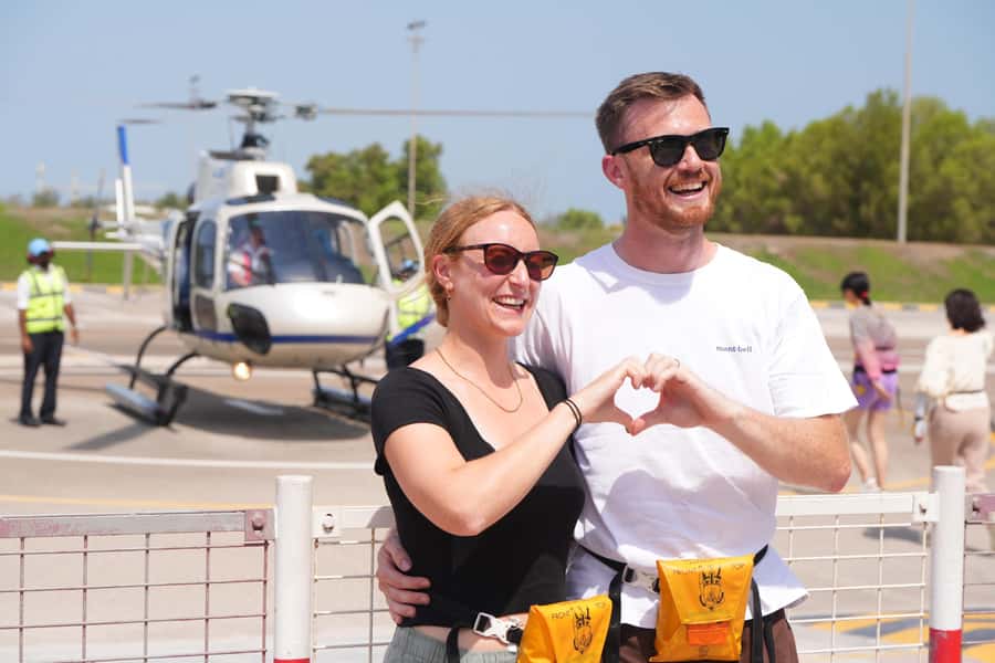 Dubai: Helicopter Ride, Old Town Walking Tour, Abra & Snacks - Spice Souk and Gold Souk: a lively finish