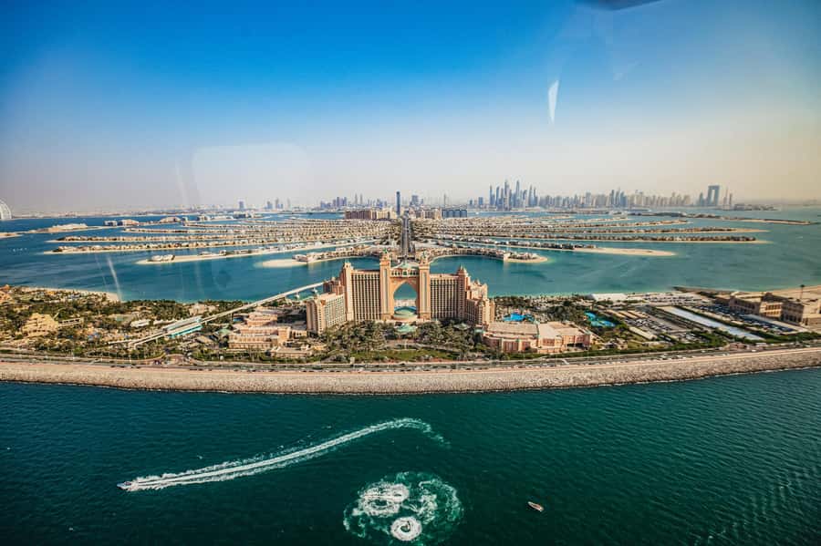 Dubai: Sightseeing Helicopter Ride from The Palm - The 15-minute route and the World Islands