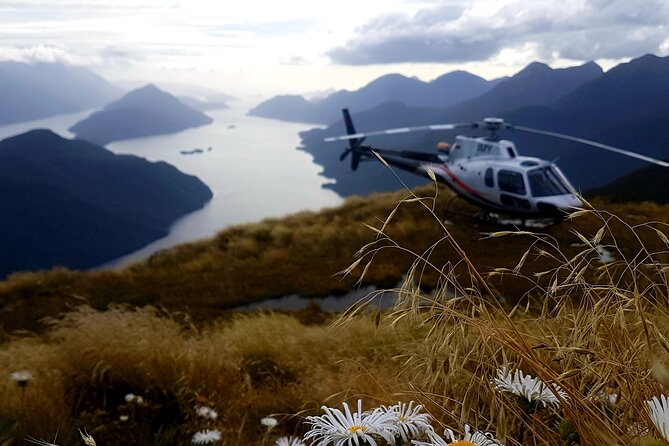 Dusky Sound // Helicopter Scenic Flight - Taking off from Manapouri Airport