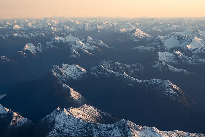 Dusky Sound // Helicopter Scenic Flight - Two landings make the difference