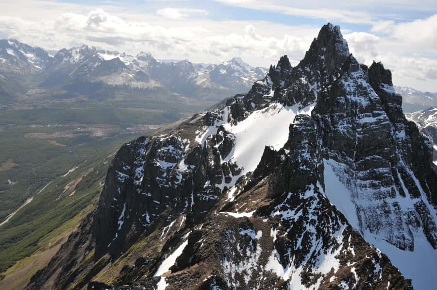 Emerald Lagoon Helicopter seeing - Why a helicopter flight fits Ushuaia