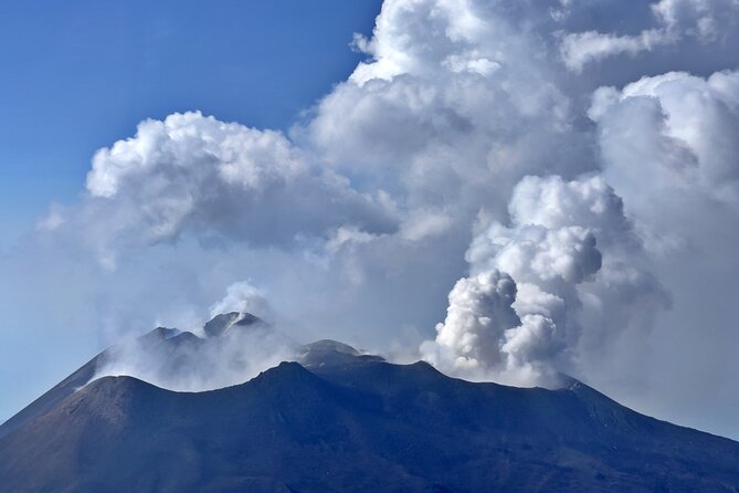 Etna Helicopter Tour - The 1928 eruption and Sartorius Craters