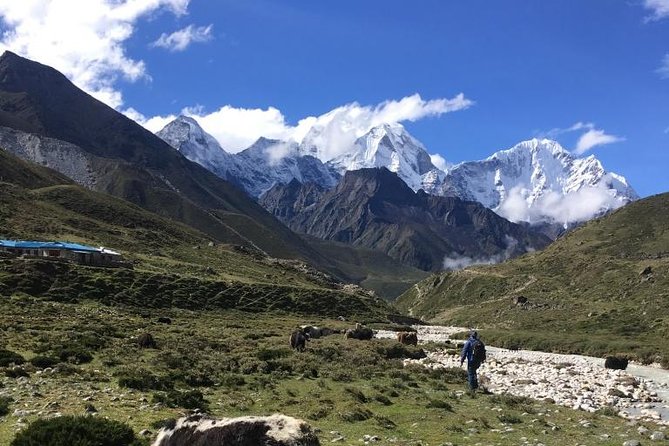 Everest base camp flight over by Helicopter from Kathmandu - What this Everest helicopter trip actually offers