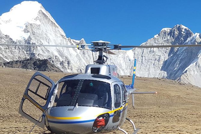 Everest Base Camp Helicopter Tour landing at Hotel Everest View - Leaving Kathmandu Valley in the Morning