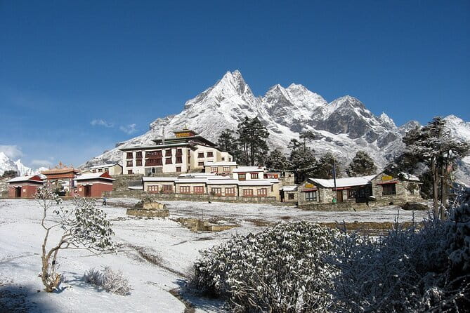 Everest Base Camp trek with Helicopter return 9 days - Day 7: Higher ground near the Khumbu Glacier