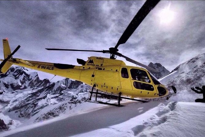 Everest Helicopter Tour - The return through Lukla to Kathmandu