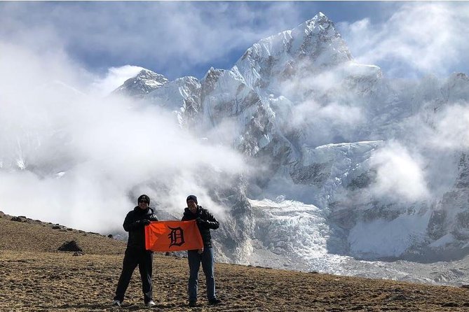 Everest Helicopter Tour from Kathmandu with Landing for Breakfast - Cost, Group Size, and What You Receive