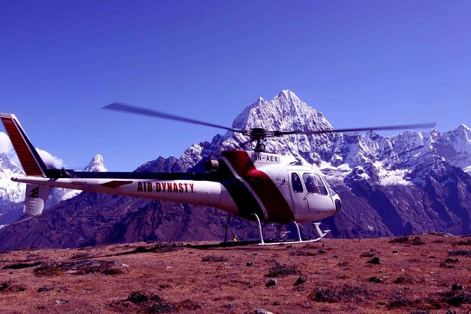 Everest Helicopter Tour with Breakfast - Group size, comfort, and practical details