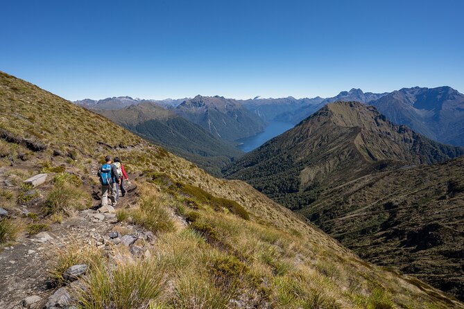Fiordland Heli-hike from Te Anau - Reaching Luxmore Hut and the Kepler Track