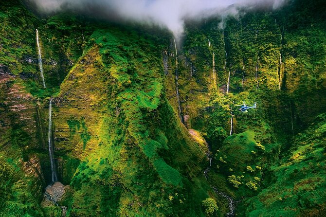 First Class Maui & Molokai Helicopter Tour with Landing - Why this flight feels different from a standard Maui tour