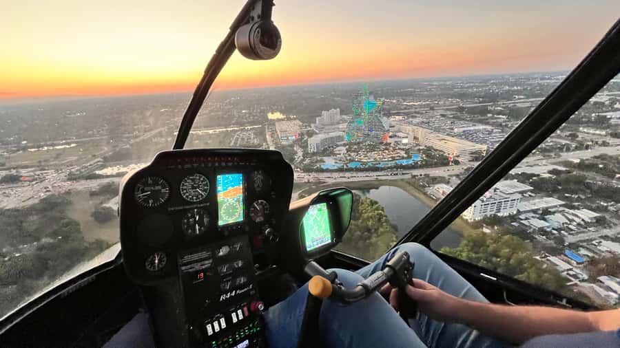 Fort Lauderdale : Romantic Champagne Helicopter Flight Tour - Key points to know before booking
