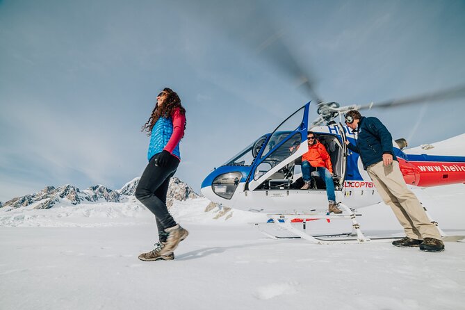 Fox Glacier and Mount Cook Helicopter Flight with Snow Landing - Who will enjoy this most?
