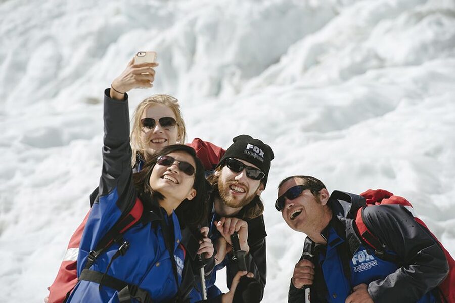 Fox Glacier: Up to 3 Hours Hike with Helicopter Transfer - Practical preparation for a safer, warmer day