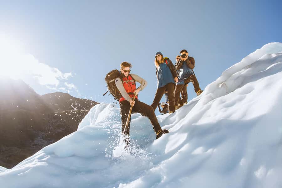 Fox Glacier: Up to 3 Hours Hike with Helicopter Transfer - From Main Road to the glacier in about 40 minutes