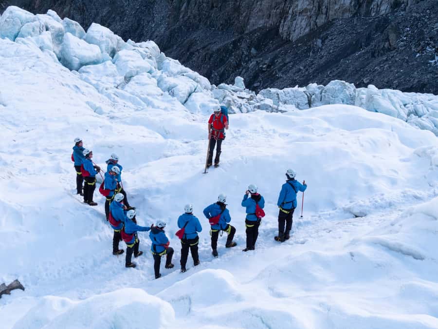 Franz Josef: 2.5 Hour Glacier Hike with Helicopter Transfer - Landing on the ice