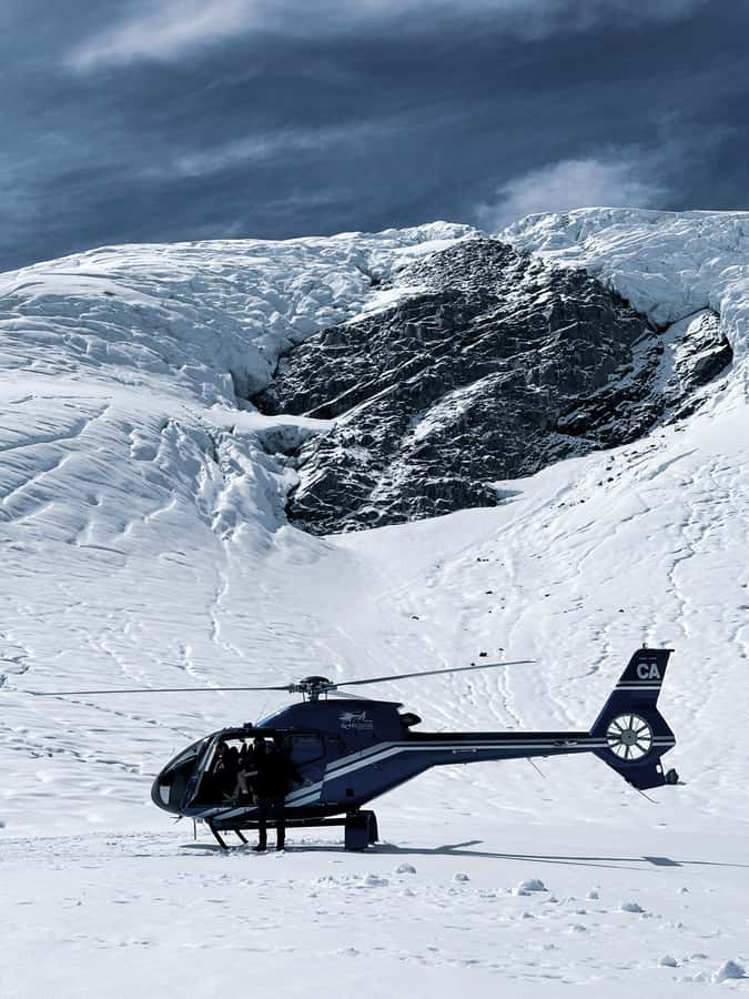 Franz Josef: 4-Glacier Helicopter Ride with 2 Landings - Shackleton Glacier and its ice lake