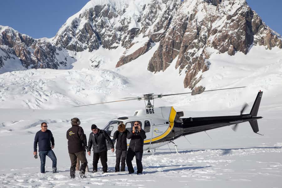 Franz Josef: Twin Fox & Franz Josef Glaciers Helicopter Trip - Flying above Fox and Franz Josef glaciers