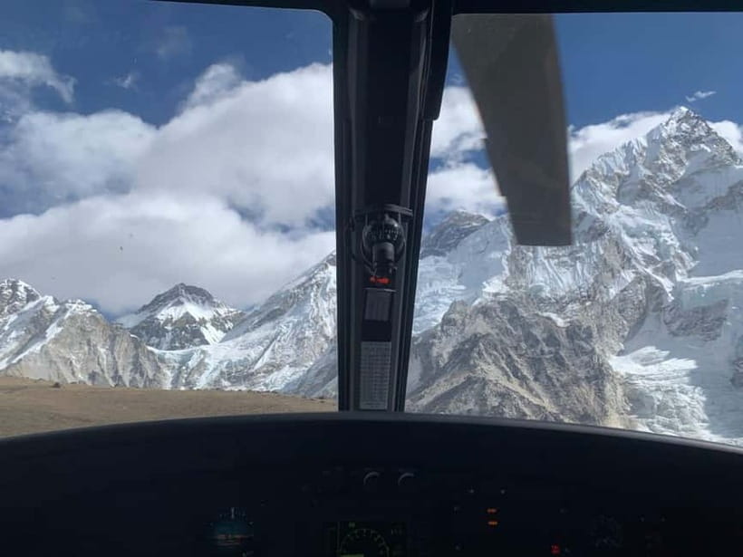 From Kathmandu: Everest Base Camp Landing Helicopter Tour - Kala Patthar and the Everest Base Camp view