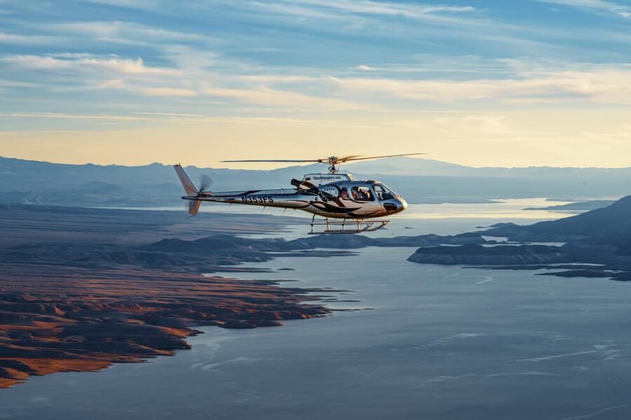 From Las Vegas: Grand Canyon West Rim Helicopter Tour - Flying past Hoover Dam and Lake Mead