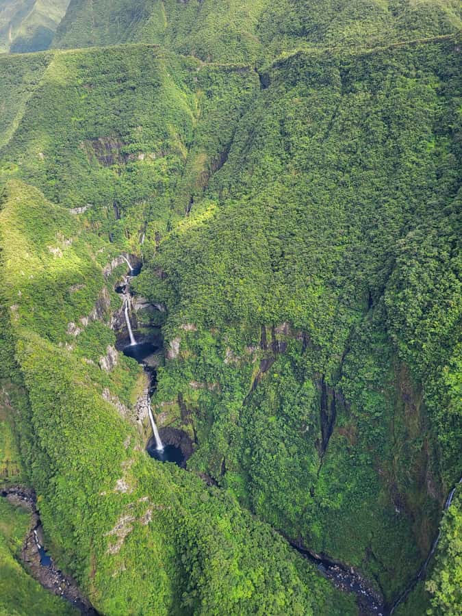 From St Pierre: helicopter flight over the whole of Reunion Island - Salazie and the Voile de la Mariée waterfall
