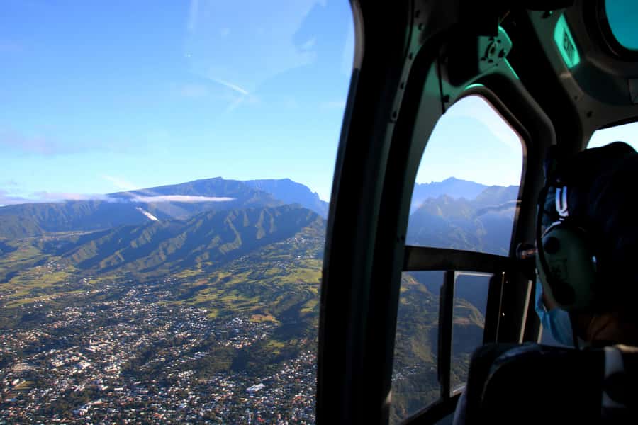 From St Pierre: helicopter flight over the whole of Reunion Island - Starting at Saint-Pierre’s Pierrefonds Airport