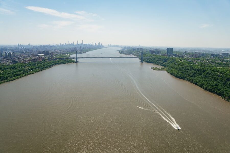 From Westchester: New York City Scenic Helicopter Tour - What the Pilot Adds to a Short Flight