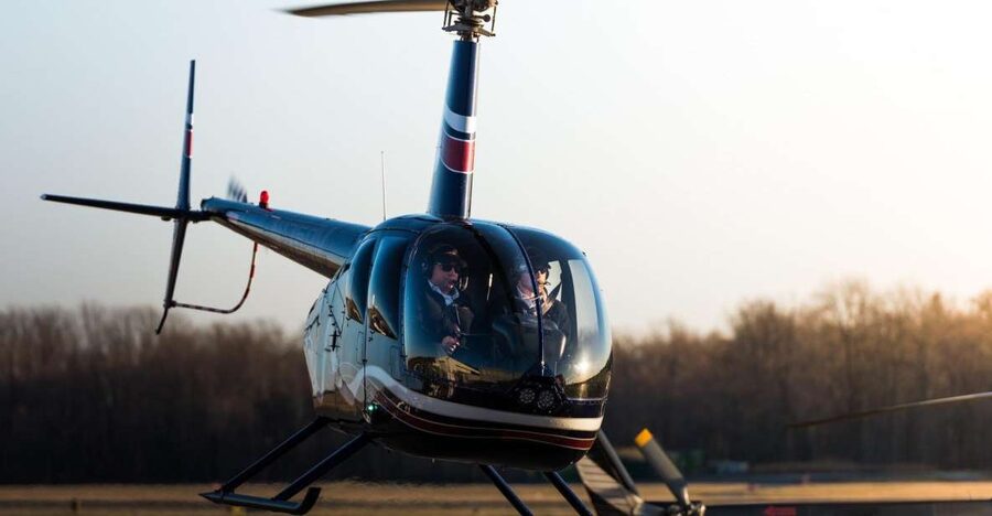 From Westchester: New York Helicopter Piloting Experience - Taking the controls of the Robinson R44