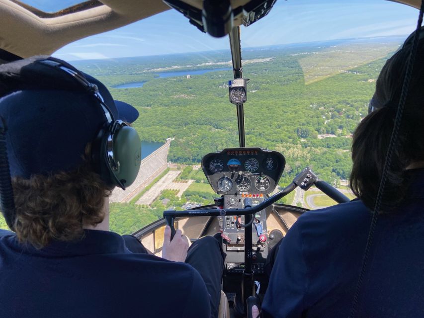 From Westchester: New York Helicopter Piloting Experience - Who will enjoy this most?