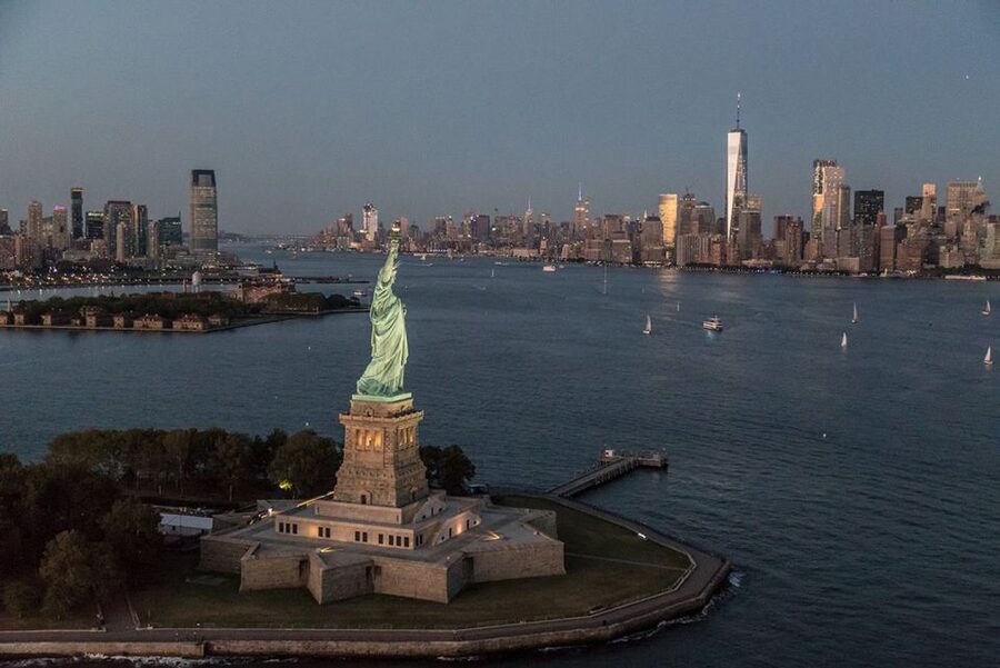 From Westchester: NYC Private Helicopter Tour for Couples - Is $950 good value for two people?