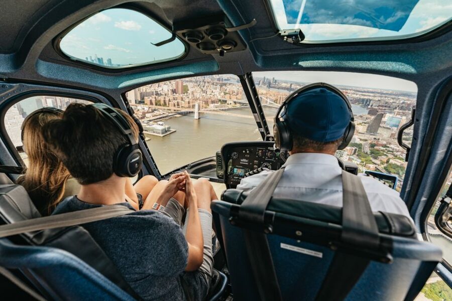 From Westchester: Private NYC Helicopter Tour for 2-6 People - Choosing between 30 and 45 minutes