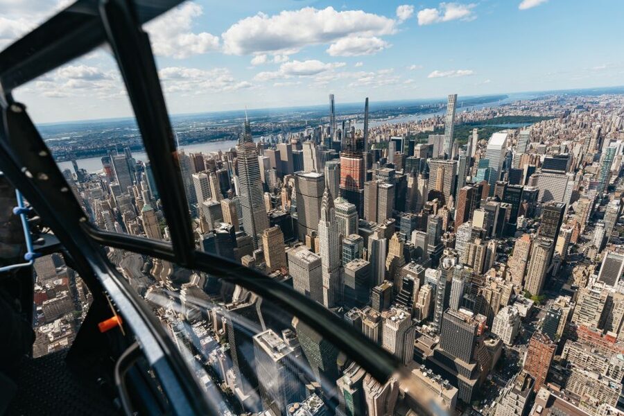 From Westchester: Private NYC Helicopter Tour for 2-6 People - What the $1,630 group price really means