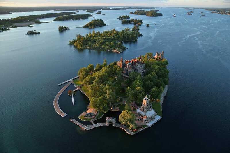 Gananoque: Helicopter Tour with Craft Brewery Stop and Lunch - Returning to Gananoque