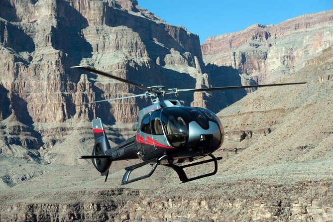 Grand Canyon Deluxe Helicopter Tour with Landing from Las Vegas - The return flight over the Las Vegas Strip