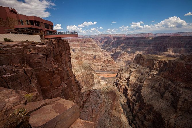 Grand Canyon Helicopter and Western Ranch Adventure Landing Tour - Pickup, check-in, and the six-seat helicopter