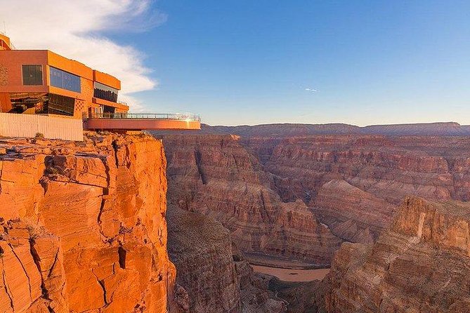 Grand Canyon Helicopter and Western Ranch Adventure Landing Tour - The return flight over the Las Vegas Strip