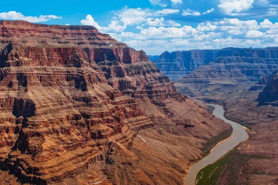 Grand Canyon Helicopter Flight & Hoover Dam River Float Raft - The return over the Mojave Desert