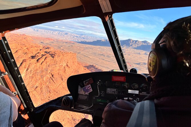 Grand Canyon Helicopter Flight with Sunset Valley of Fire Landing - Aircraft, comfort, and practical limits