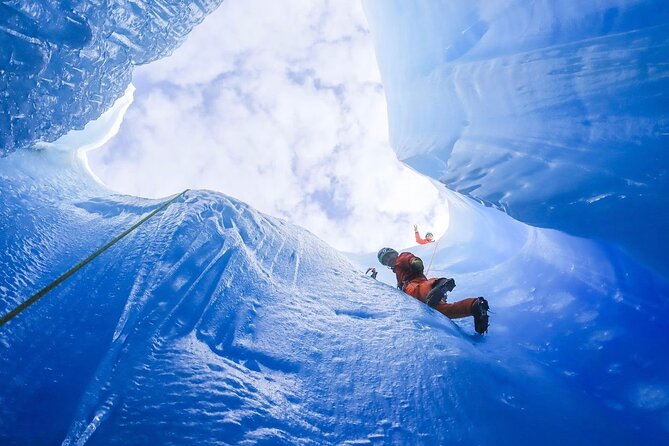 Heli Glacier Crevasse Ice Climbing- Summer - Key points at a glance