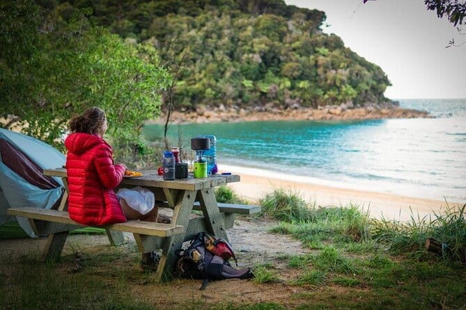 Heli-Picnic Alpine Lake Kahurangi National Park - Weather, timing, and what to pack