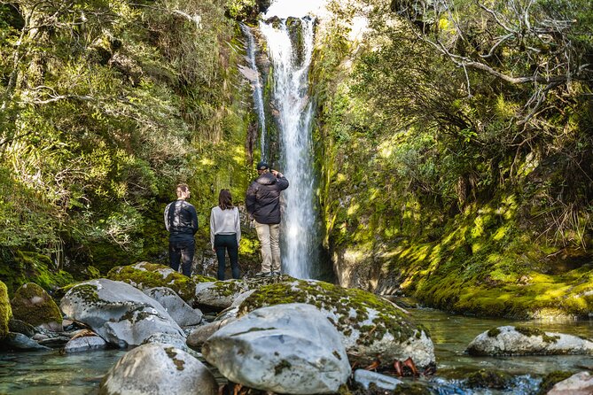 Heli-Picnic Alpine Lake Kahurangi National Park - A short walk to the nearby waterfall