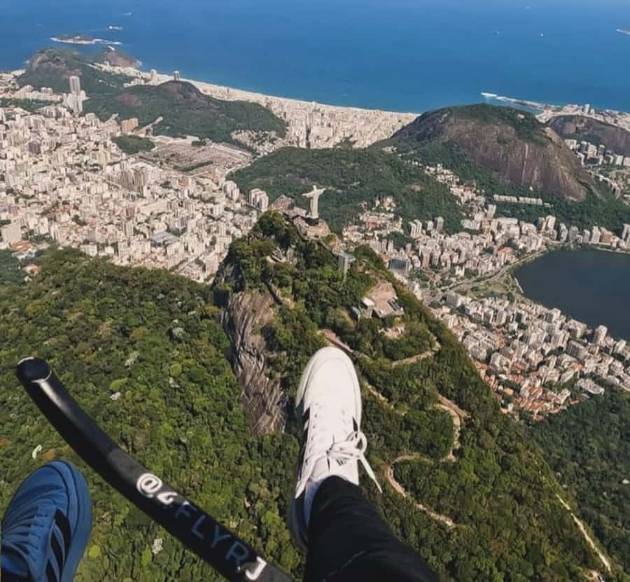 Helicopter flight no doors in Rio de Janeiro - Barra da Tijuca and the first city views