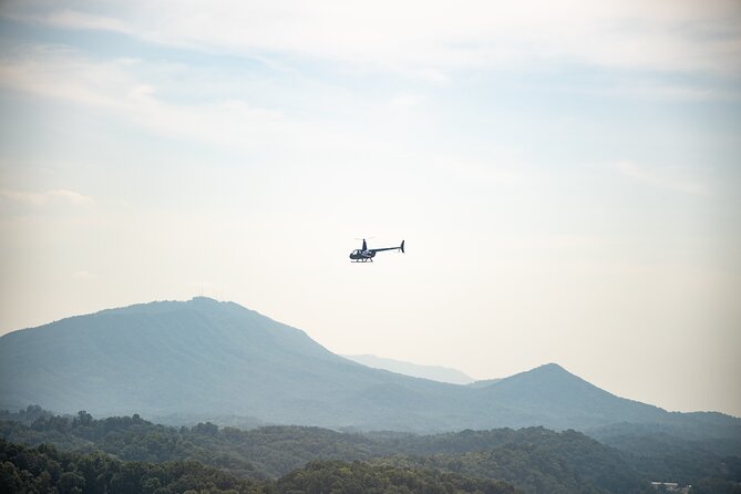Helicopter Ride in Smoky Mountain Sevierville Mountain Jumper - Practical details before you book