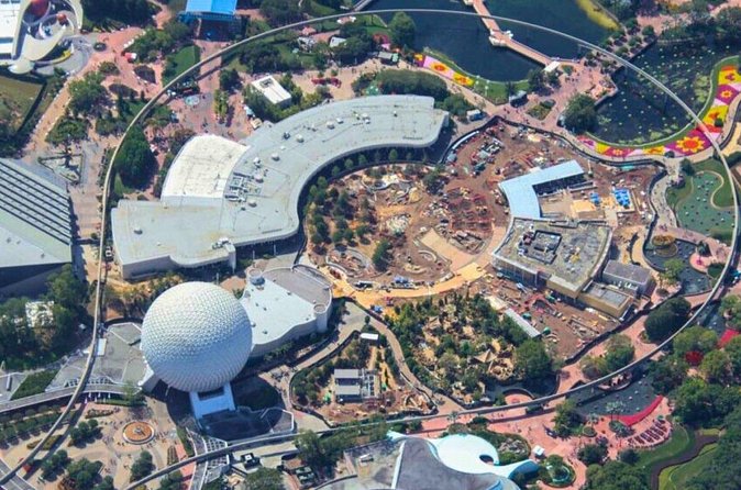 Helicopter Tour Above Orlando's Theme Parks - What the Pilot Adds to the Experience