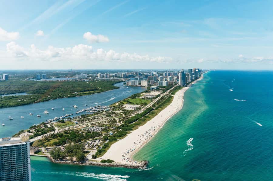 Helicopter Tour: Fort Lauderdale City and Beaches - Why Fort Lauderdale looks different from the air
