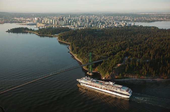 Helicopter Tour of Vancouver City (Depart SKY Hangar) - Downtown, False Creek, and Granville Island
