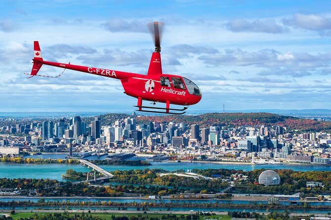 Helicopter Tour Over Montreal - Starting at Helicraft in Saint-Hubert