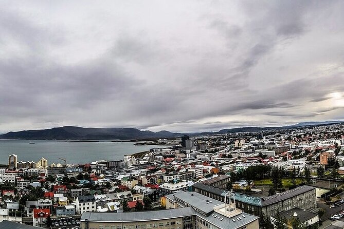 Helicopter Tour: Reykjavik City with landing at Mount Esja - Twenty to twenty-five minutes above the capital