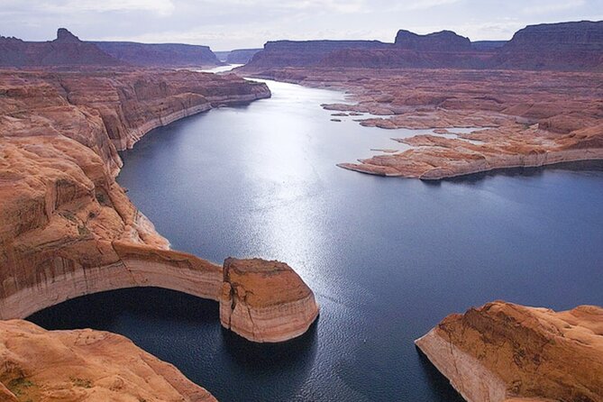 Horseshoe Bend Helicopter Flight from Page - The value of $199 per person