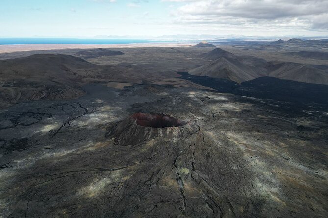 Iceland Volcanic Eruption Area Helicopter Tour from Reykjavík - Why this helicopter flight is different